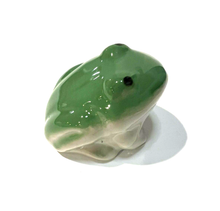  Stoneware Floating Frog