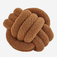  Cinnamon Knot Pillow